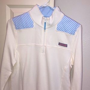 Women’s Vineyard Vines 1/4 zip Sweatshirt new without tags